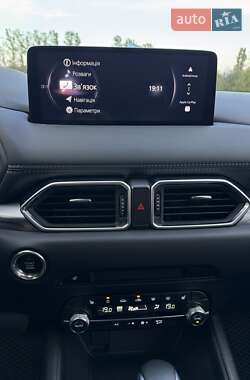 Позашляховик / Кросовер Mazda CX-5 2024 в 