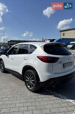 Позашляховик / Кросовер Mazda CX-5 2016 в 