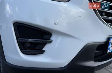 Позашляховик / Кросовер Mazda CX-5 2016 в 