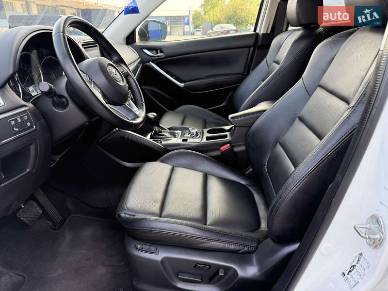 Позашляховик / Кросовер Mazda CX-5 2016 в Рівному