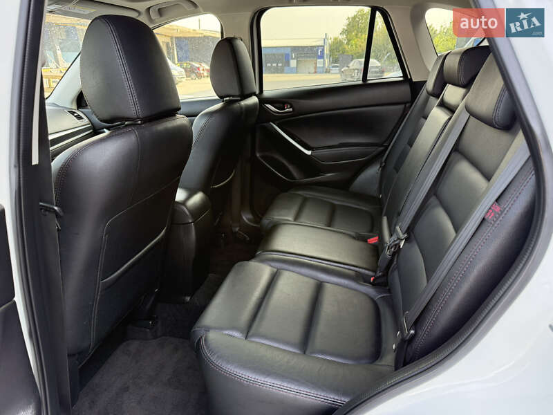 Позашляховик / Кросовер Mazda CX-5 2016 в Рівному