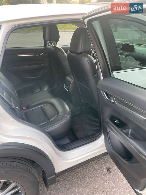 Внедорожник / Кроссовер Mazda CX-5 2017 в Киеве фото 14 Внедорожник / Кроссовер Mazda CX-5 2017 в Киеве