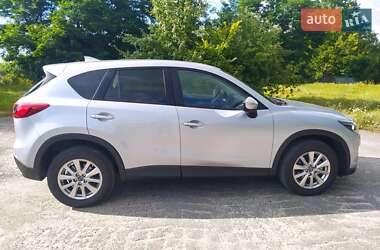 Позашляховик / Кросовер Mazda CX-5 2016 в 