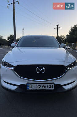 Внедорожник / Кроссовер Mazda CX-5 2017 в 