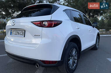 Внедорожник / Кроссовер Mazda CX-5 2017 в 