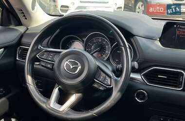Позашляховик / Кросовер Mazda CX-5 2018 в 
