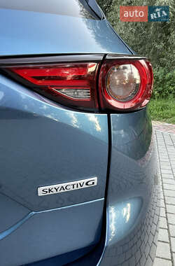 Позашляховик / Кросовер Mazda CX-5 2020 в 