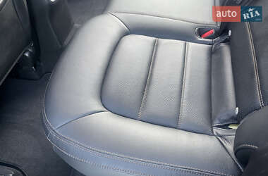 Позашляховик / Кросовер Mazda CX-5 2020 в 
