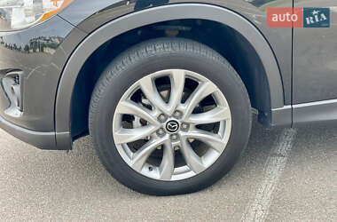 Позашляховик / Кросовер Mazda CX-5 2014 в 