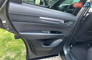 Позашляховик / Кросовер Mazda CX-5 2018 в 