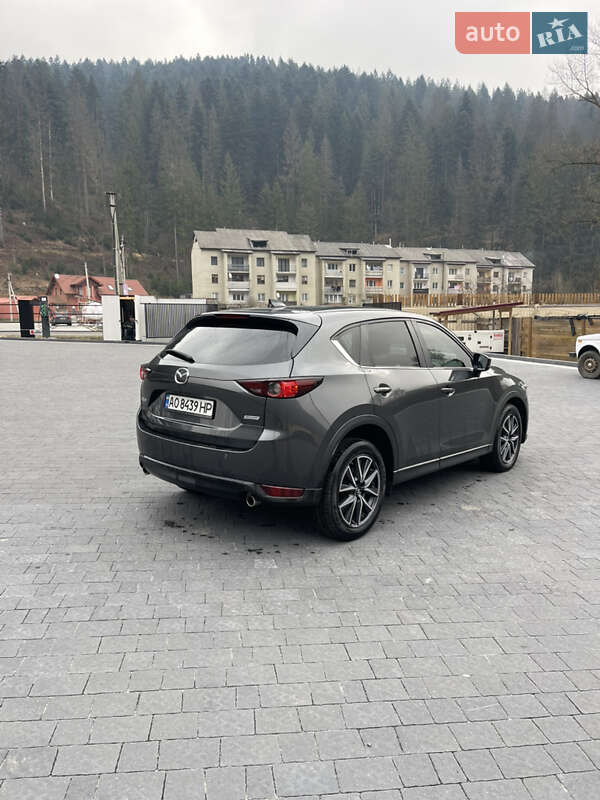 Внедорожник / Кроссовер Mazda CX-5 2017 в Межгорье