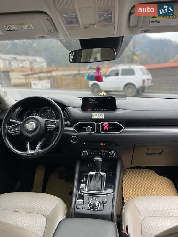 Внедорожник / Кроссовер Mazda CX-5 2017 в Межгорье