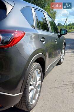 Позашляховик / Кросовер Mazda CX-5 2014 в 