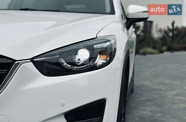 Позашляховик / Кросовер Mazda CX-5 2015 в 