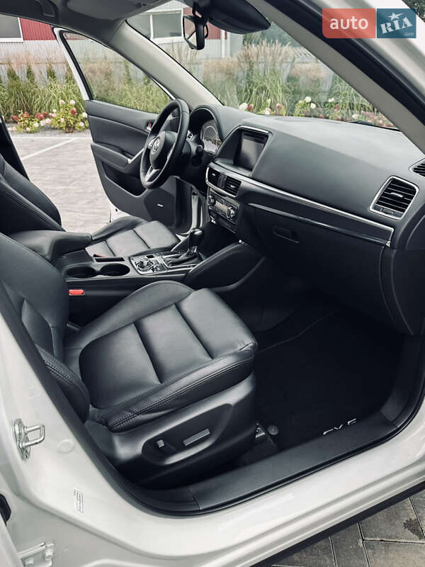 Позашляховик / Кросовер Mazda CX-5 2015 в Луцьку