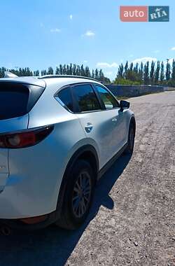 Позашляховик / Кросовер Mazda CX-5 2019 в 