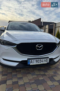 Позашляховик / Кросовер Mazda CX-5 2017 в 