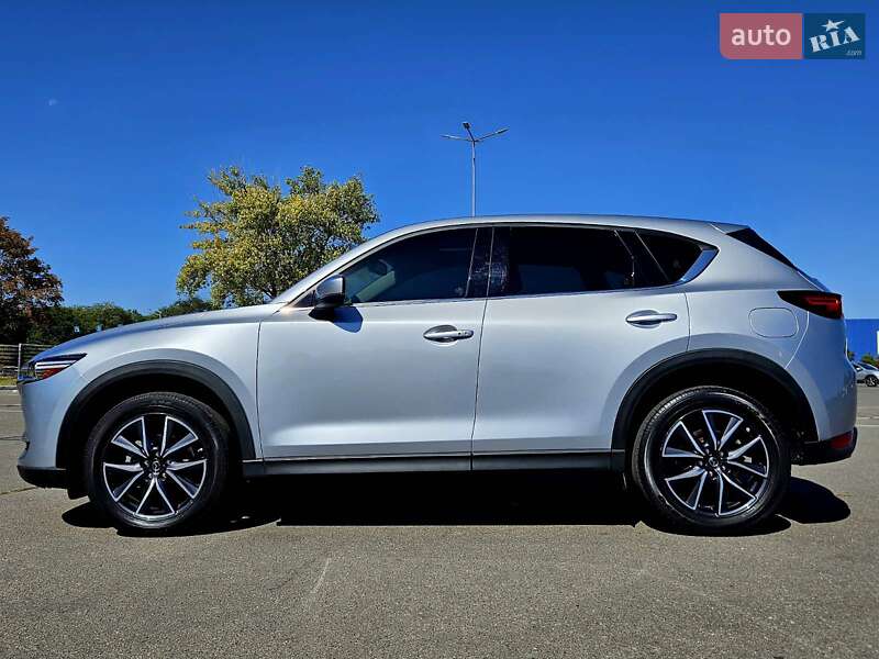 Позашляховик / Кросовер Mazda CX-5 2017 в Дніпрі
