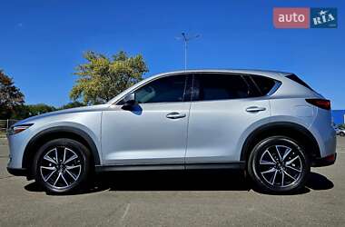 Позашляховик / Кросовер Mazda CX-5 2017 в 
