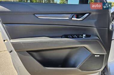 Позашляховик / Кросовер Mazda CX-5 2017 в 