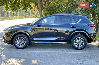 Позашляховик / Кросовер Mazda CX-5 2024 в 