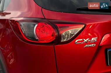 Позашляховик / Кросовер Mazda CX-5 2013 в 