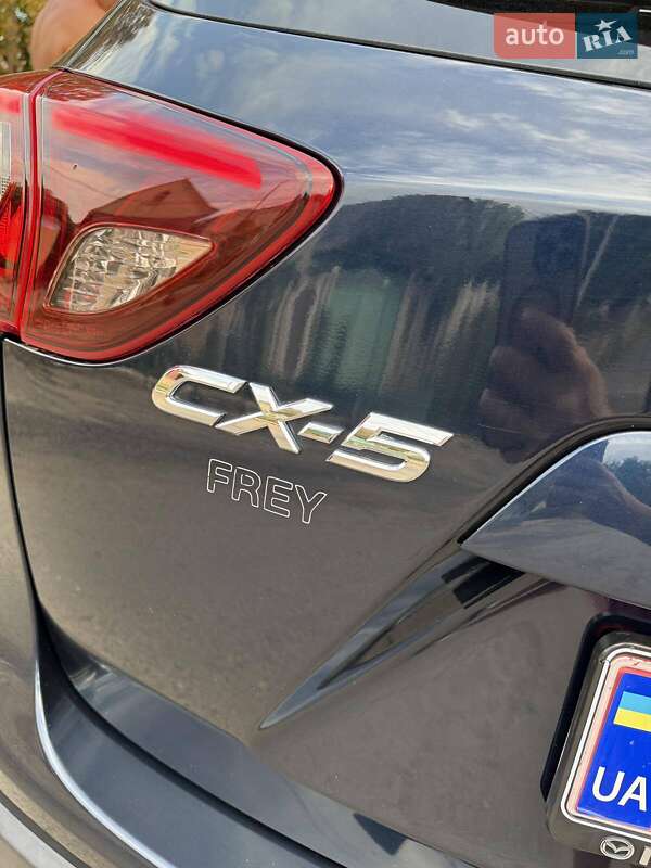 Внедорожник / Кроссовер Mazda CX-5 2016 в Белгороде-Днестровском