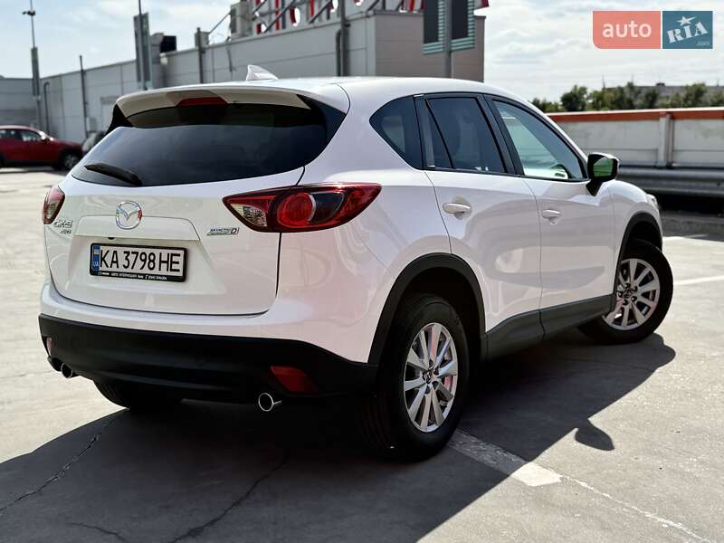 Внедорожник / Кроссовер Mazda CX-5 2017 в Киеве