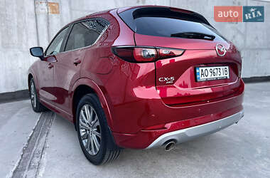 Позашляховик / Кросовер Mazda CX-5 2024 в 