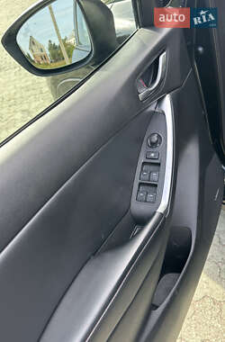 Внедорожник / Кроссовер Mazda CX-5 2012 в 