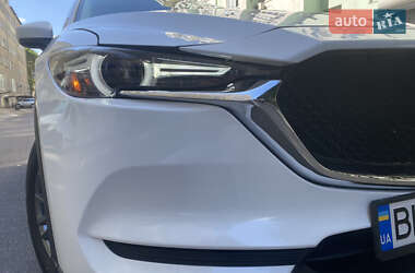 Позашляховик / Кросовер Mazda CX-5 2020 в 