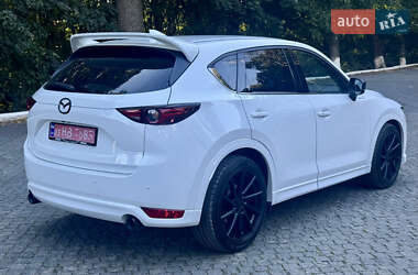 Позашляховик / Кросовер Mazda CX-5 2018 в 