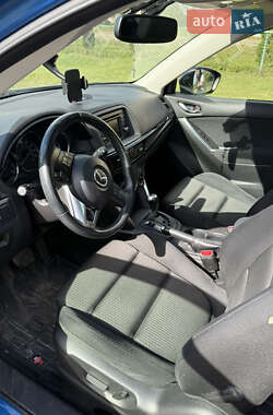 Позашляховик / Кросовер Mazda CX-5 2012 в 