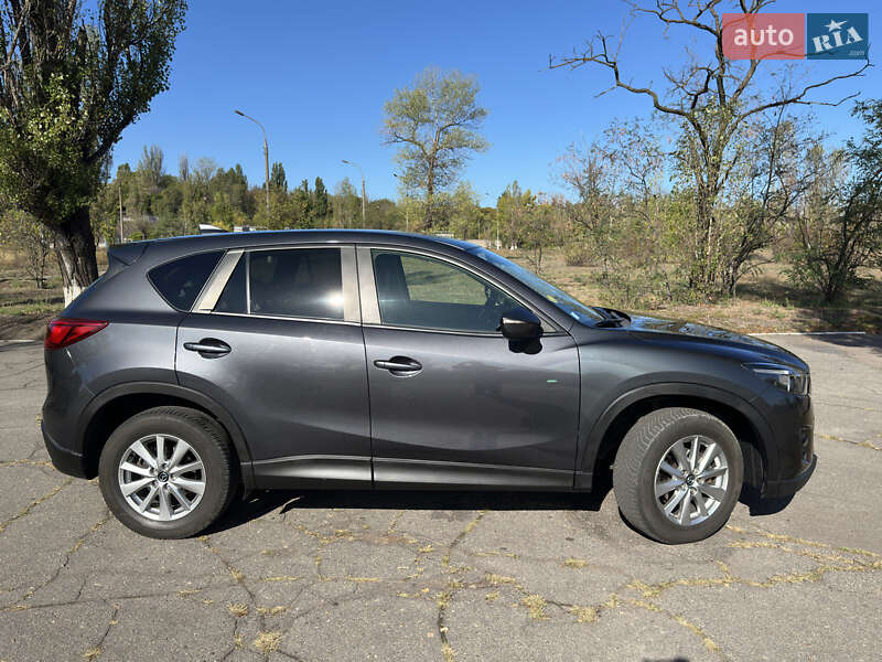 Внедорожник / Кроссовер Mazda CX-5 2015 в Каменском