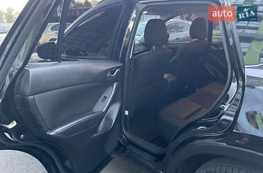 Позашляховик / Кросовер Mazda CX-5 2015 в 