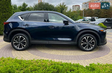 Позашляховик / Кросовер Mazda CX-5 2021 в 
