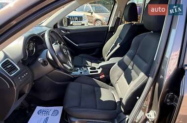 Позашляховик / Кросовер Mazda CX-5 2016 в 