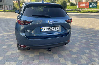 Позашляховик / Кросовер Mazda CX-5 2020 в 