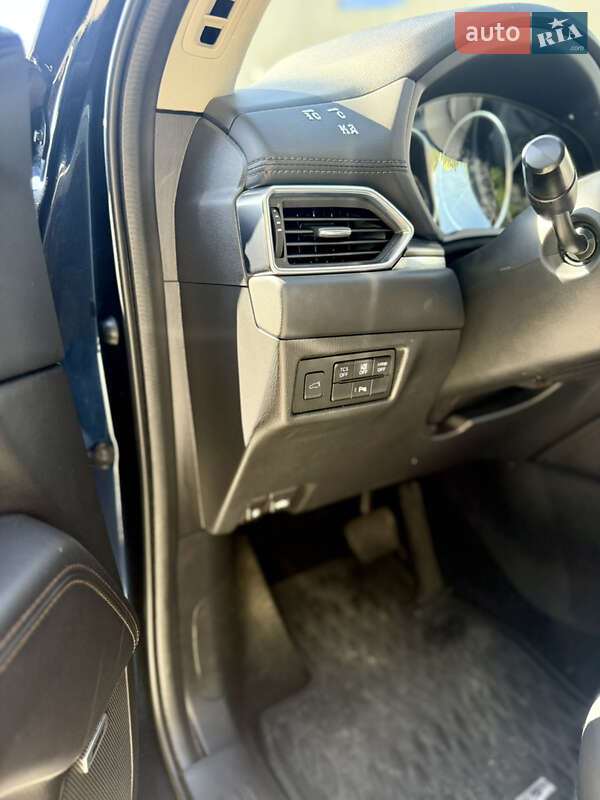 Позашляховик / Кросовер Mazda CX-5 2017 в Луцьку