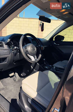 Позашляховик / Кросовер Mazda CX-5 2015 в 