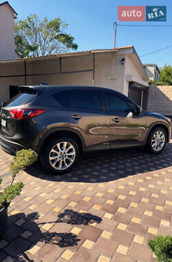 Позашляховик / Кросовер Mazda CX-5 2015 в 