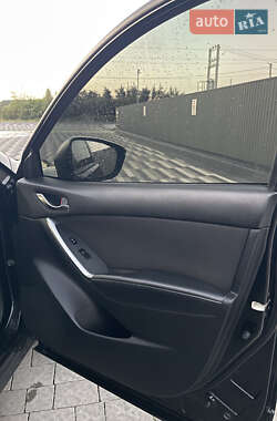 Позашляховик / Кросовер Mazda CX-5 2014 в 
