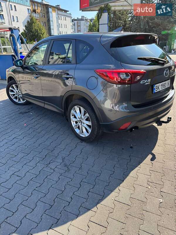 Позашляховик / Кросовер Mazda CX-5 2015 в Рівному
