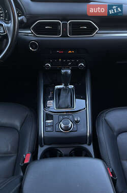 Позашляховик / Кросовер Mazda CX-5 2021 в 