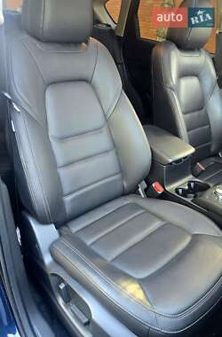 Внедорожник / Кроссовер Mazda CX-5 2023 в 