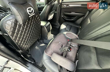 Позашляховик / Кросовер Mazda CX-5 2017 в 
