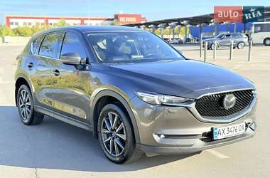 Позашляховик / Кросовер Mazda CX-5 2018 в 