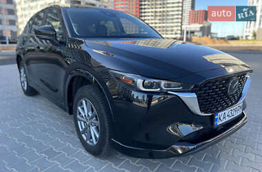 Позашляховик / Кросовер Mazda CX-5 2023 в 