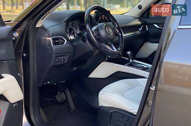 Позашляховик / Кросовер Mazda CX-5 2018 в 