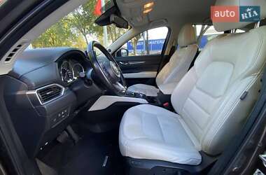 Позашляховик / Кросовер Mazda CX-5 2018 в 